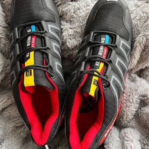 Salomon Running Shoes size 11